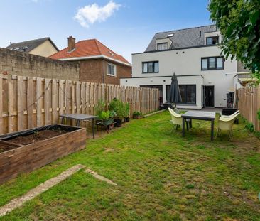 Gelijkvloers één-slaapkamer appartement met tuin. - Foto 2