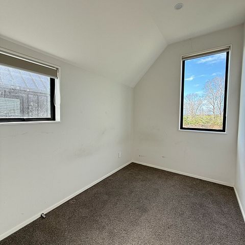Charming 4BR Home in Glen Innes! - Photo 1