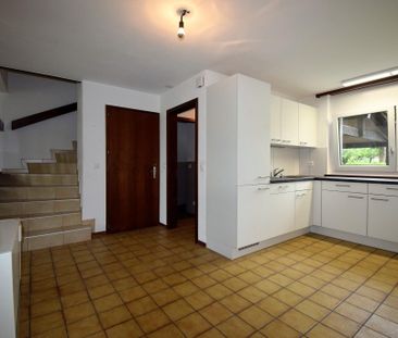 Renovated house in a quiet area - Photo 3