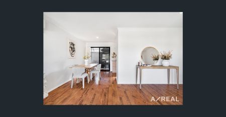 In the heart of Mill Park! - Photo 3