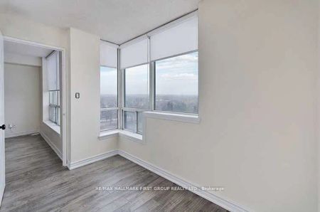 711 Rossland Road E #1012 - Photo 3