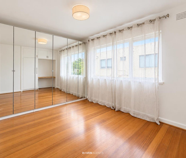 BRIGHT AND SPACIOUS ONE BEDROOM APARTMENT IN EXCELLENT POSITION | H... - Photo 5
