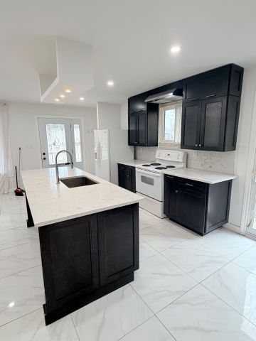 For Lease - 245 Heritage Drive, Kitchener, Ontario - Photo 3