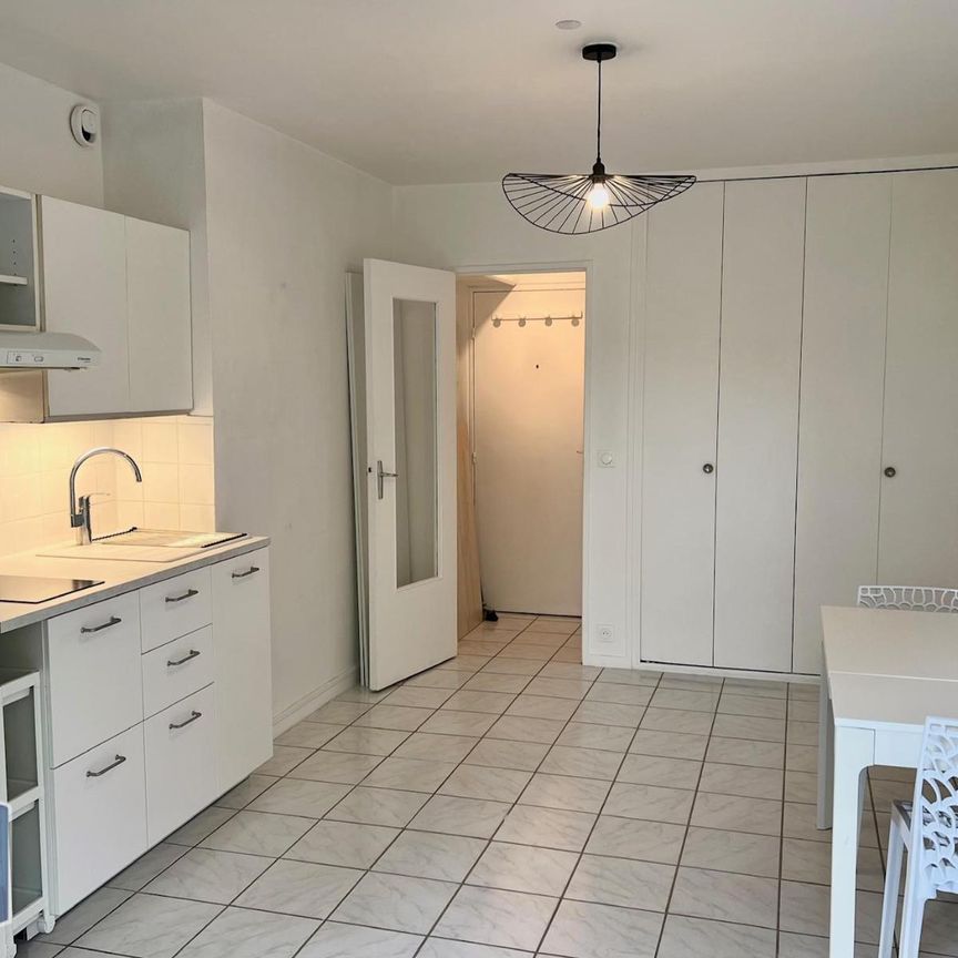 Location Appartement 2 pièces 24m² BLONVILLE SUR MER 14910 - Photo 1