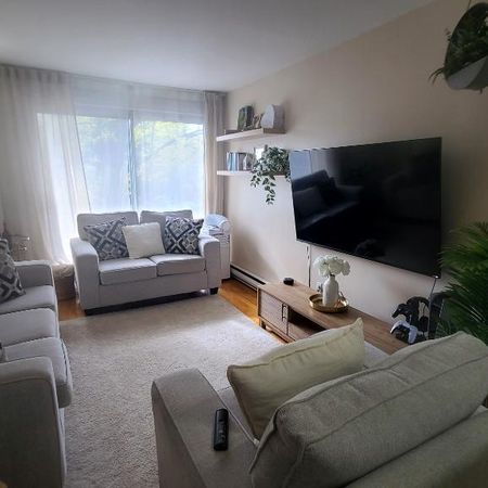 Beau 4 1/2 - Saint-Michel - Photo 3