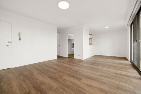 Spacious Living in Prime Centennial Park Pocket - Photo 2
