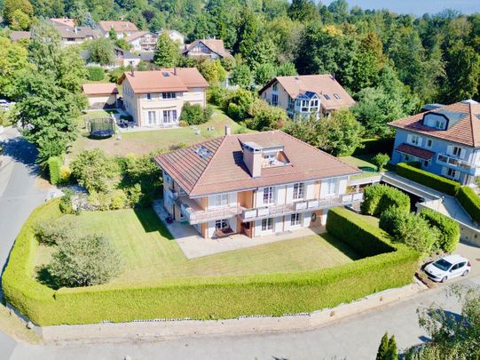 Superbe appartement de 7 pièces avec jardin - Photo 1