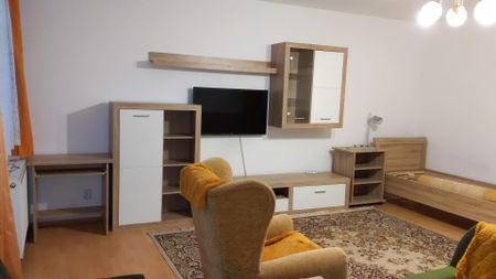 Pronájem bytu 1+1 59 m² - Photo 2