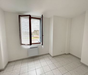 Location appartement 3 pièces, 53.00m², Château-Gontier-sur-Mayenne - Photo 1