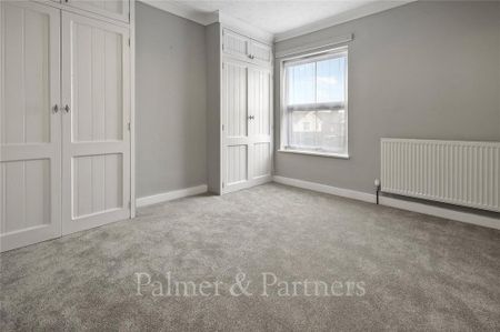 2 bedroom terraced house to rent - Photo 4