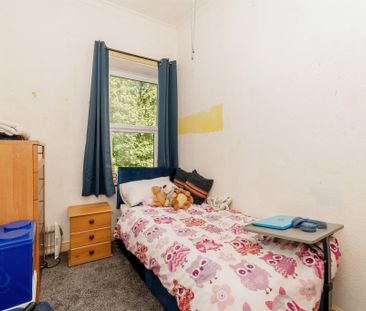 Mark Street, Huddersfield - Photo 3