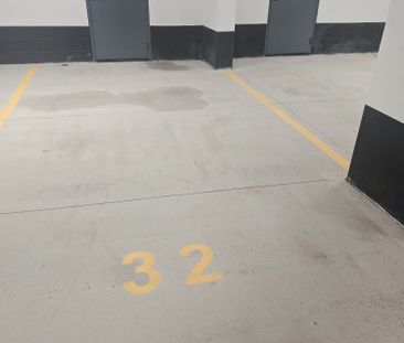 For Lease - 2501 Saw Whet Boulevard Unit# 356, Oakville, Ontario - Photo 4