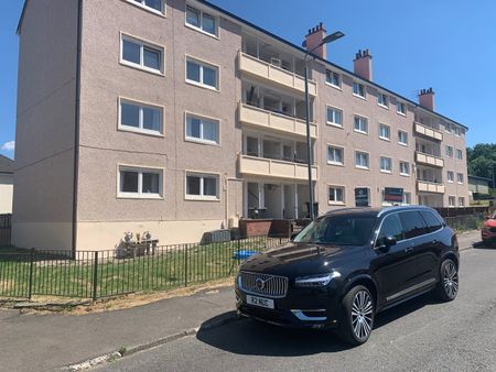 3 Bed Flat, Turnberry Place, G73 - Photo 3