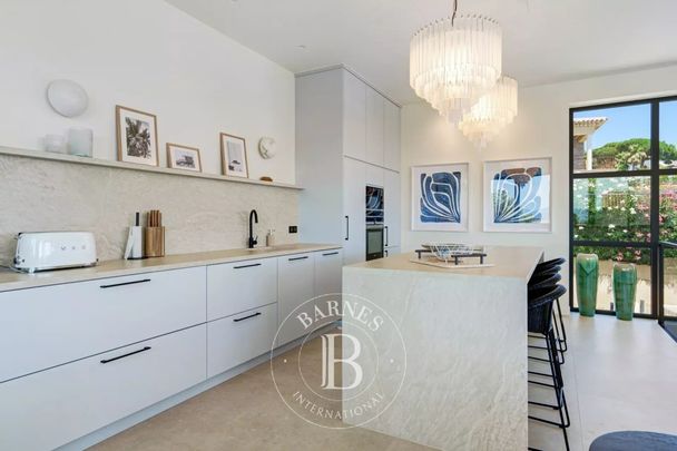 LOCATION SAISONNIÈRE - SAINTE-MAXIME - 4 CHAMBRES - PISCINE À DÉBORDEMENT - Photo 1