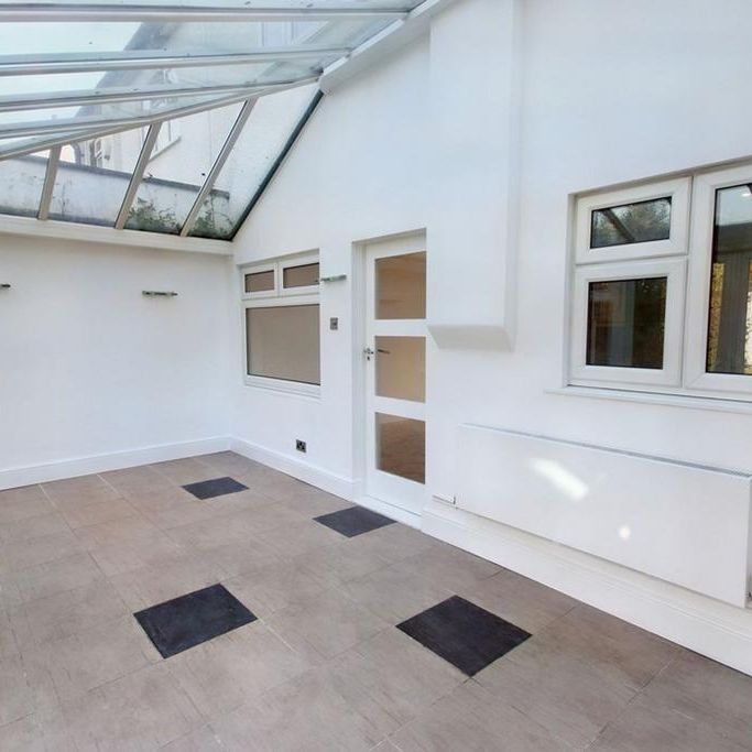 4 bedroom semi-detached house to rent - Photo 1