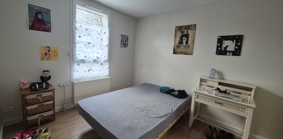 Location Appartement 2 pièces 52m² VILLENEUVE D ASCQ 59650 - Photo 2