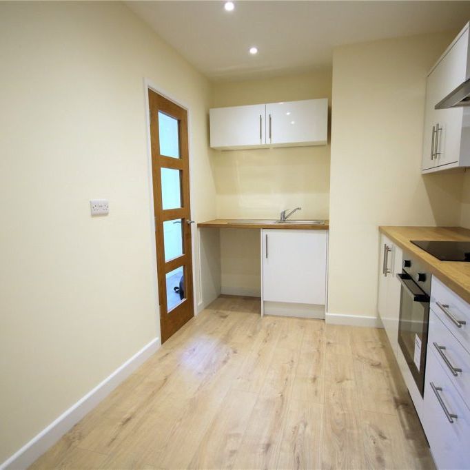 2 Bedroom - Lenten Street, Alton - Photo 1