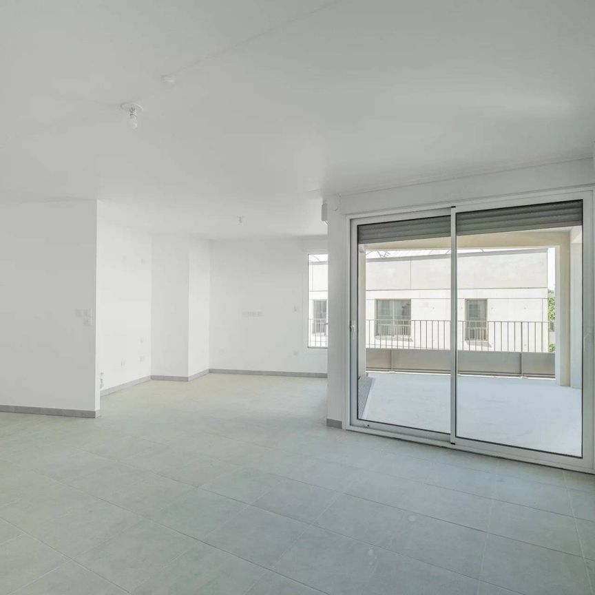 Rental Apartment Bordeaux Saint-Jean - Photo 1