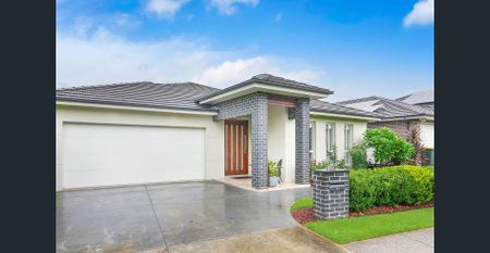 Premium Quality, Prime Location — A Standout Residence !! - Photo 2