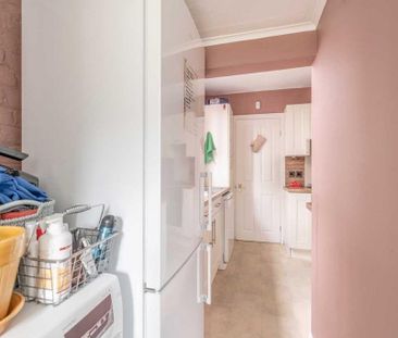 2 bedroom maisonette to rent - Photo 6