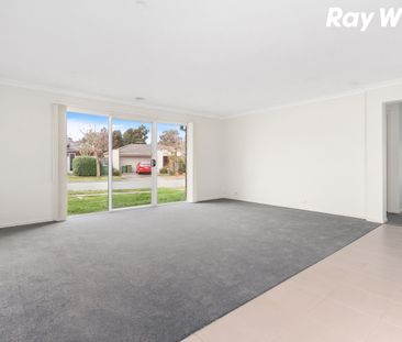 LOVELY FAMILY HOME! - Photo 1