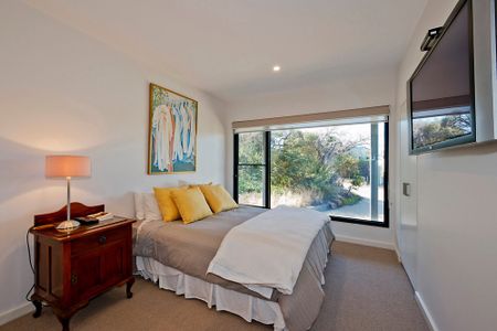 Fantastic property located in the heart of Blairgowrie - 6 or 12 month lease available - Photo 4