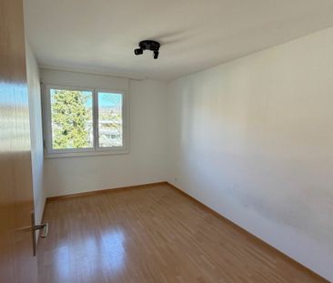 4.5-Zimmerwohnung im 2. OG ohne Lift - Kirchmattstrasse 7 - Foto 3