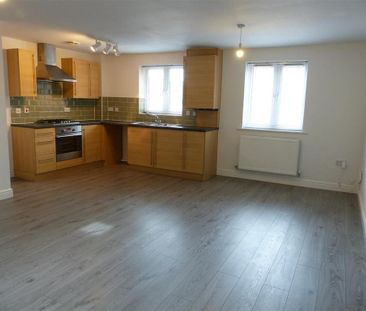 1 bedroom coach house to rent - Photo 5