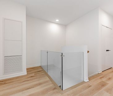 For Lease - 31 York Garden Way Unit# 104, Toronto, Ontario - Photo 1