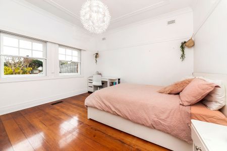 FAMILY HOME WITH CHARM - Photo 5