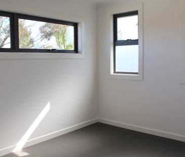 3/21 Thomas Street, Thomastown VIC 3074 - Photo 2