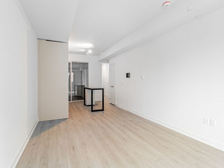 For Lease - 1 Fairview Road Unit# 408, Mississauga, Ontario - Photo 5