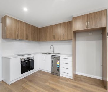 Brand new with premium finishes - Photo 3