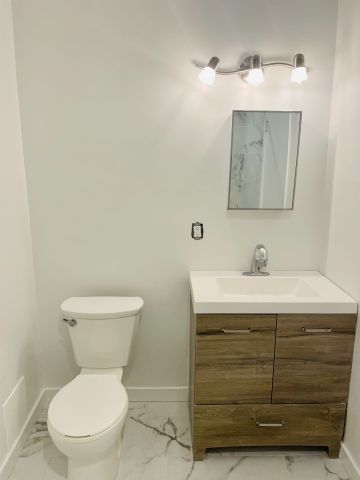 For Lease - 266 Marlee Avenue Unit# 2, Toronto, Ontario - Photo 2