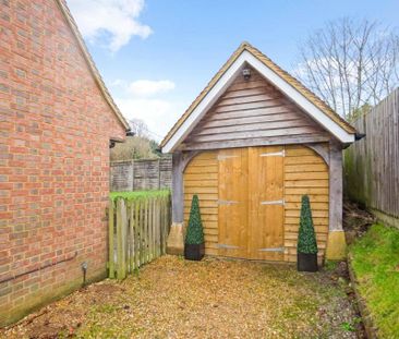 3 bedroom detached house to rent - Photo 2