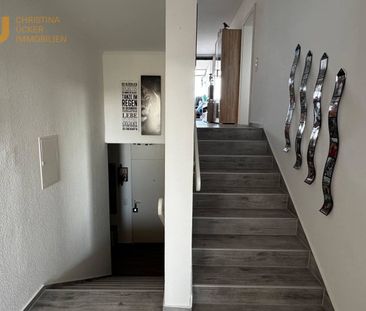 Moderne – 5 Zimmerwohnung – schicke Einbauküche 2 Tiefgaragenstellp... - Photo 1