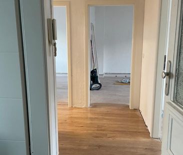 3-Zimmer-Wohnung in Frankfurt-Höchst – zentral & frisch saniert - Photo 2