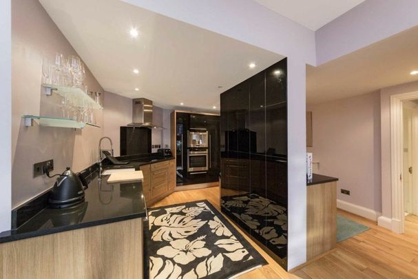 King's Quay, Chelsea Harbour, SW10 - Photo 1