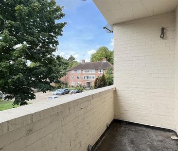 3 bedroom apartment to rent - Photo 1