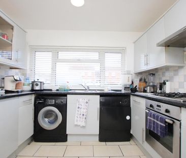 1 bedroom in a house share to rent - Photo 5