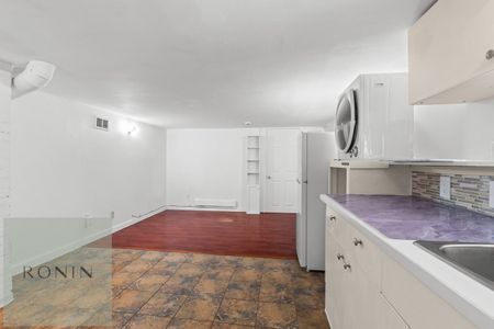 4576 Beatrice Street apartment — Vancouver, BC (1-Bedroom) - 1 Bedroom - Photo 4