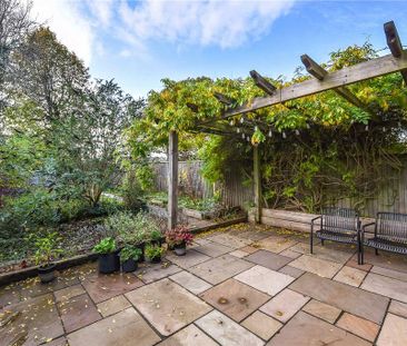 4 bedroom terraced house to rent - Photo 6