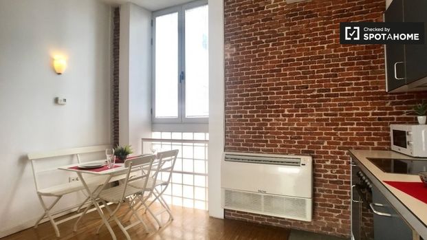 madrid, Community of Madrid 28012 - Photo 1