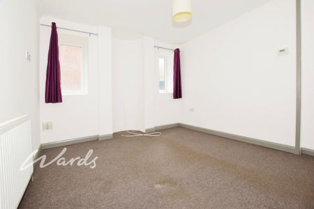 3 bedroom end of terrace house to rent - Photo 2