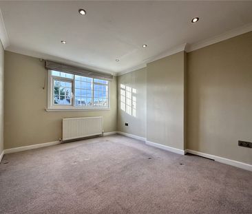 4, Silverdale Avenue, Leeds, West Yorkshire, LS17 8SZ - Photo 4