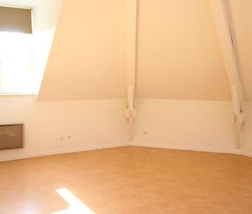 Appartement 2 pièces 57m2 REIMS 595 euros - Photo 2