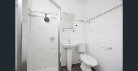 Quiet, spacious and modern! - Photo 4