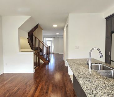 For Lease - 87 Casely Avenue, Richmond Hill, Ontario - Photo 4