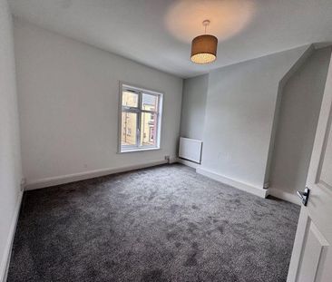 2 bedroom semi-detached house to rent - Photo 3