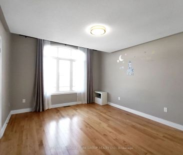 Detached Home For Lease | N9237268 - Photo 1